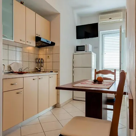 Tafra - One Bedroom Apartment