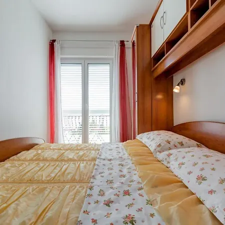 Tafra - One Bedroom Apartmán Lokva Rogoznica